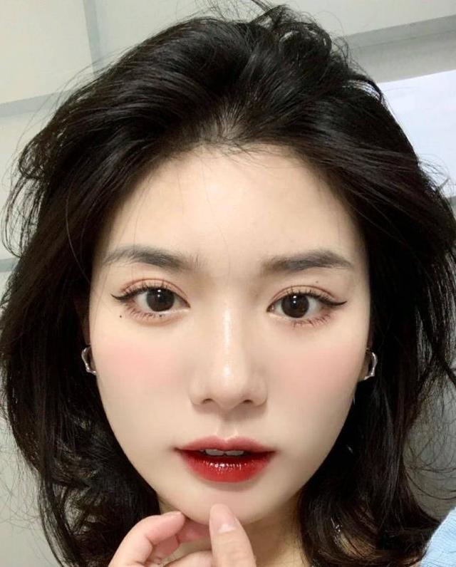 适合日常妆容的口红推荐 36c436b459af45d3a56e0304108ed081.jpeg