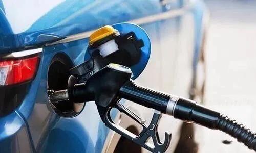 「汽油涨价11月」今日油价调整信息，11月27日调整后，最新的国家92和95汽油价格