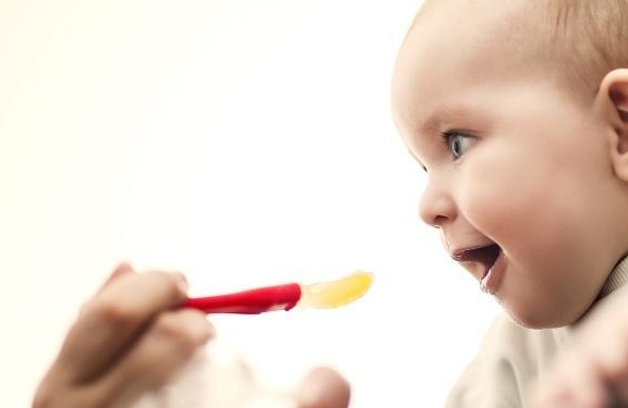 孩子|“胃食管反流”有多可怕？脑瘫宝宝注意了！宝宝营养不良的危害