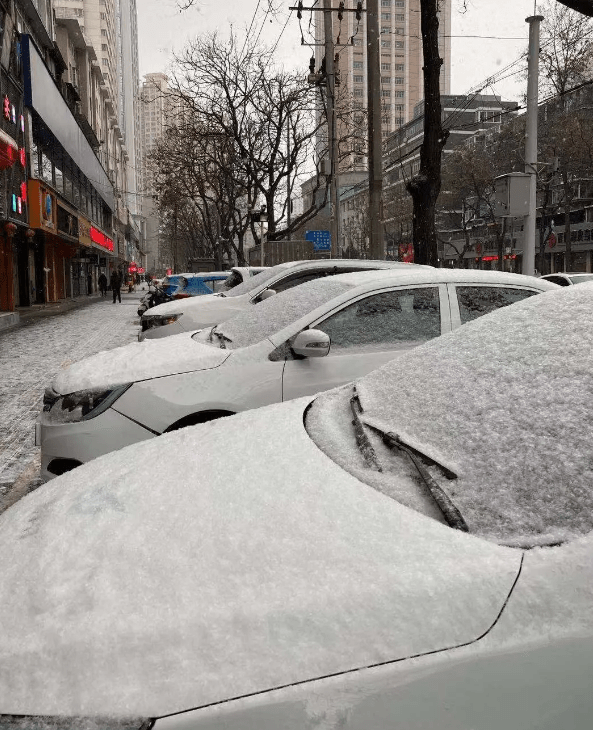 兰州今天下雪雪雪了!连发75条天气预警!雪下在了这里