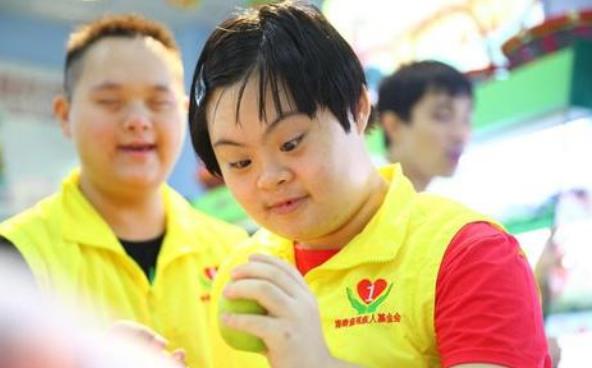 特殊面容 来自搜狐网