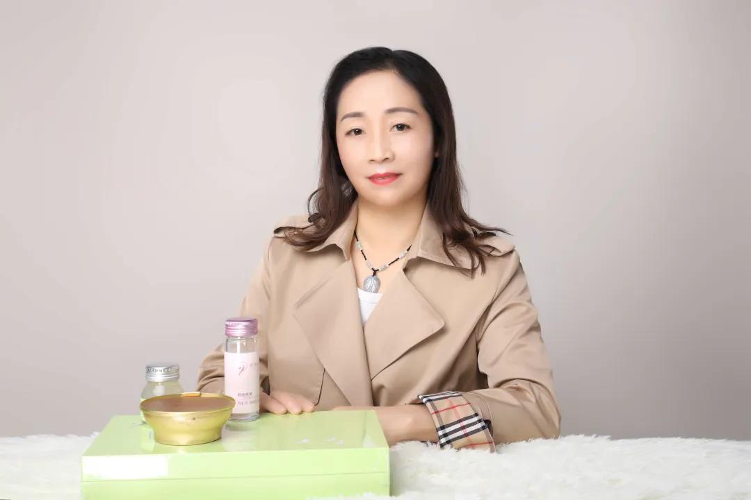 新芽心燕品牌女王邀您滋养娇颜,与青春平行对话!
