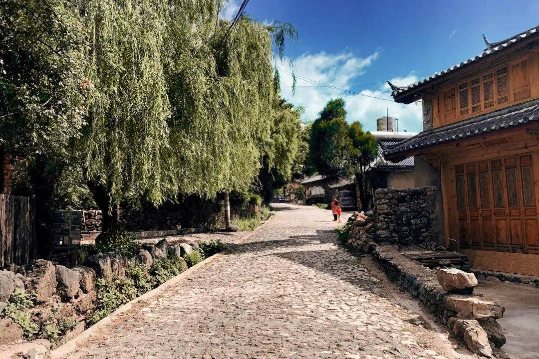藏在丽江的小众古村落，被誉为“玉龙山下第一村”，犹如世外桃源