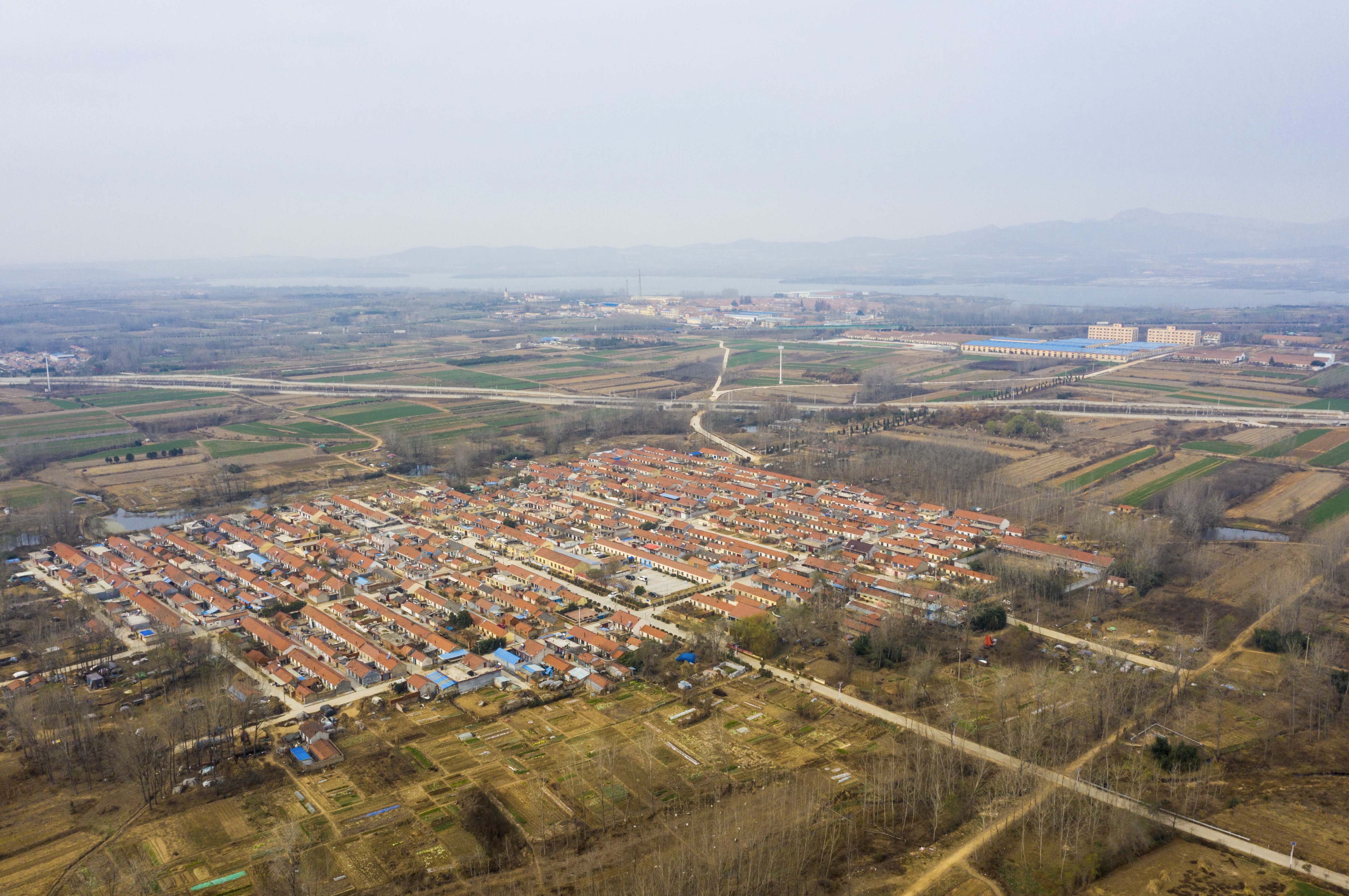 藏马镇大马家疃村“乡村会客厅”如花绽放，这边是乡愁那边是风景，乡情满满！