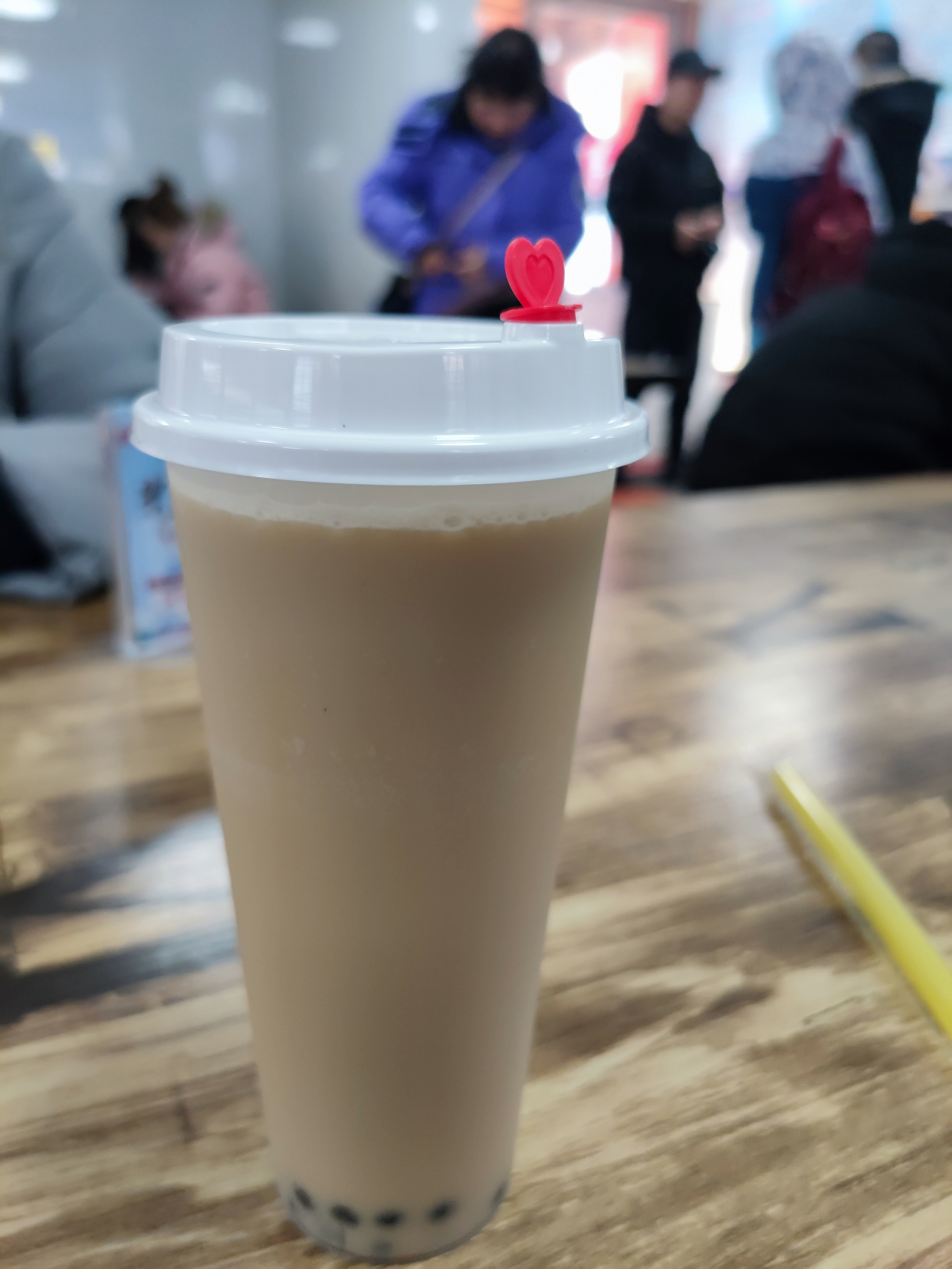 热奶茶20元,水饺38元,雪乡明码标价还标重量为何还惨遭吐槽?