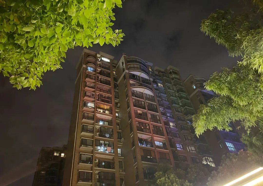 一家人团聚！万能外援“一修哥”今天回家啦