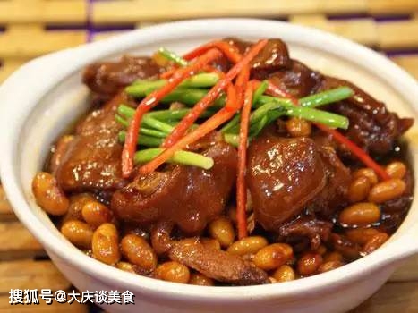 如何把猪肉炖烂 1984f428c3c04e49a557d1d1e493741c.jpeg