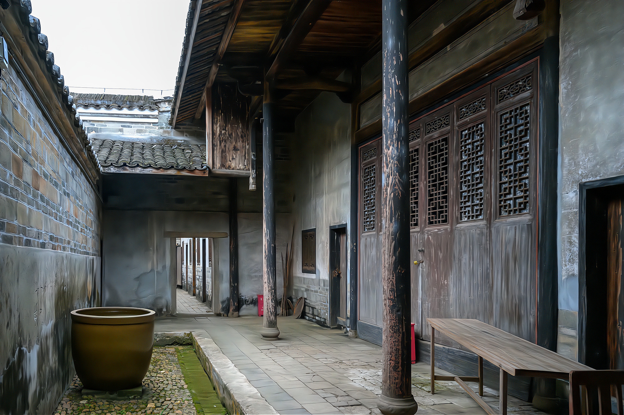 它是赣南客家围屋的代表历时29年时间建成建筑规制堪比皇宫
