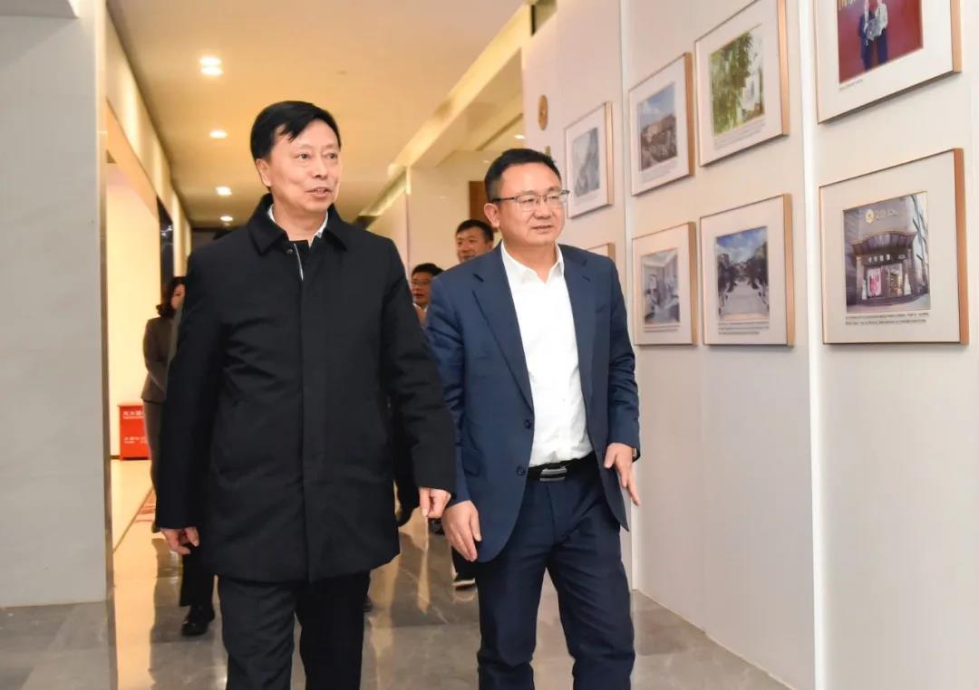 辽宁省辽阳市委副书记,市长王一兵一行莅临金恪集团考察指导