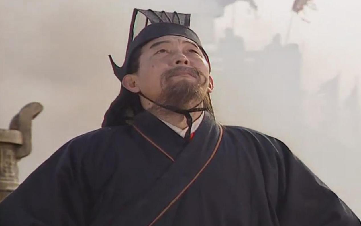 三国董卓死后王允为什么拒绝西凉军投降他在害怕什么