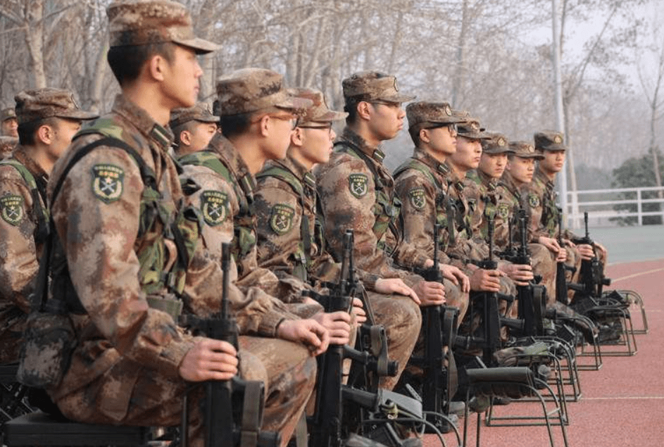 怎么才能当上武警 f3784dc9b9124223bcd079daf3d530a6.png