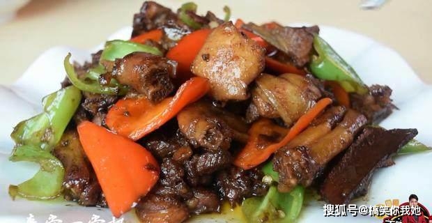 原创天健美食坊准备好酒教你做道色香味俱全的下酒菜啤酒鸭