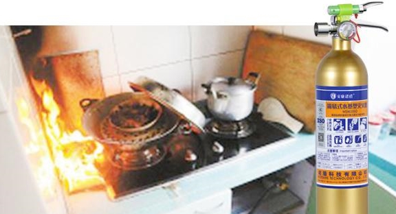 油锅起火可以用灭火器么 c6930b0473394768990071f7d06a870f.jpeg