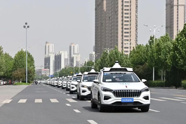 用户|21万人参与Robotaxi服务，首份多场景自动驾驶运营报告透露了哪些秘密？