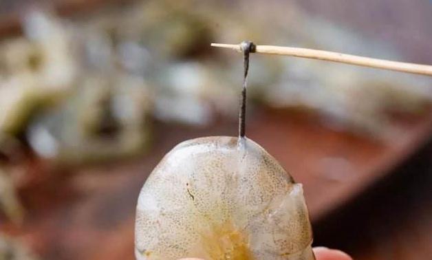 吃虾里面的黑线吃了怎么办