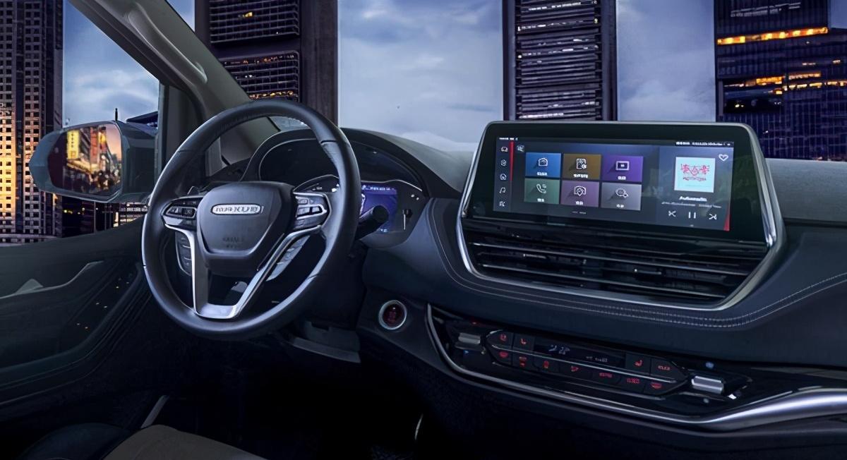 大空间高配置 上汽大通打造陆地上的豪华套间