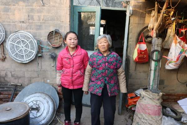 母亲梦回车站,与逝去姥姥姥爷的深情告别 母亲梦回车站,与逝去姥姥姥爷的深情告别