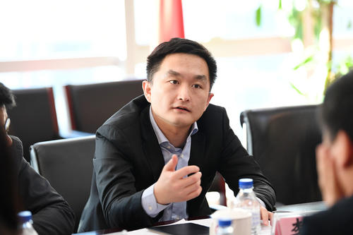 李健：过高房价会抑制消费，并对企业带来一系
