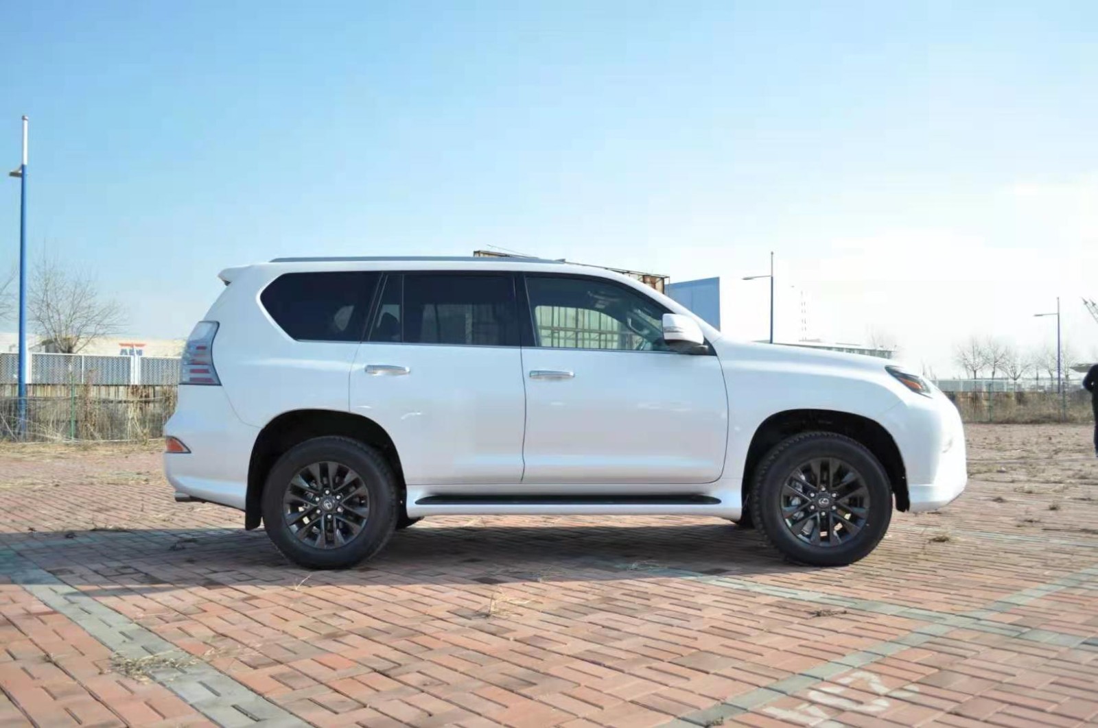 2020款雷克萨斯gx460感受不一样的越野体验