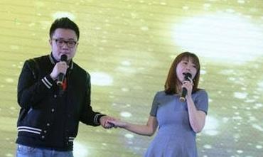 王博谷和巴图结婚几年了 e28b90b791ff40e3a3adc0532ee25b97.jpeg