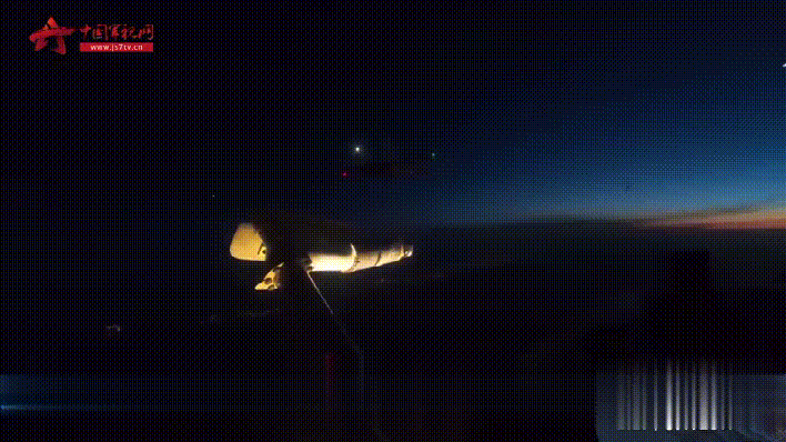 cf6f23136e814003bd1f904adf1b916d.gif
