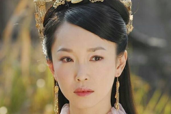 被误认是中国人的5位古装美女,小昭上榜,她是新加坡国宝级演员_范文芳