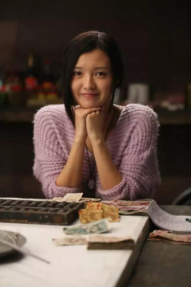 41岁的她似乎已被遗忘,今靠一张如同20岁少女的脸,再度翻红!_傅晶