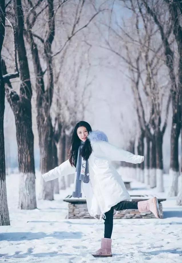 雪景人像怎么拍教你摆最简单自然的雪景拍照姿势