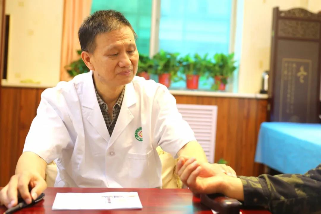 陕省级名中医张荣新坐诊 名医馆特邀国家级,省级名中医刘华为,孙万森