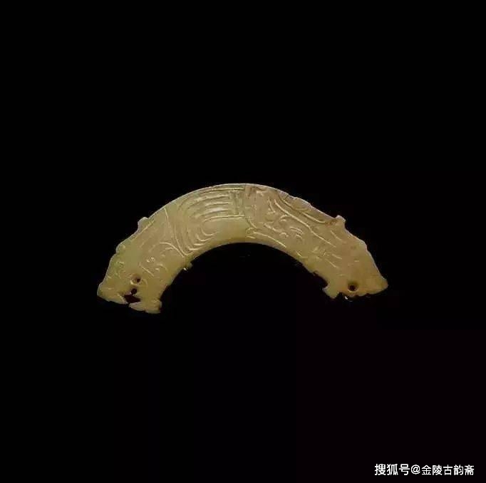 中國古董，古玉，稀少，貴重 197162 人間国宝 中国骨董 銅製品 【高浮き彫り冷鉄彫刻金剛杵と