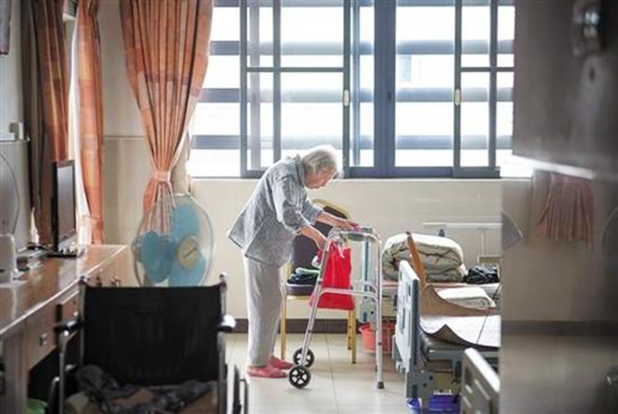 有种养老叫“候鸟式养老”,生活方式让人羡慕,刚需条件却难满足_老人
