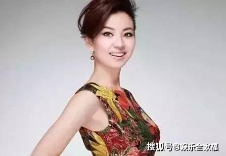 央视主持涂经纬,曾为富豪抛弃相恋四年的撒贝宁,现状如何?