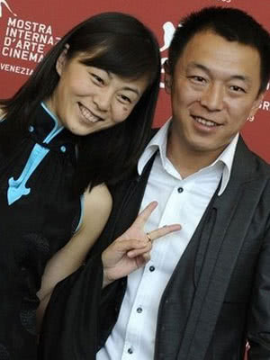 黃渤隱藏22年的妻子，5張照片大曝光，兩人夫妻相絕了！ 娛樂八卦吃瓜 第12张