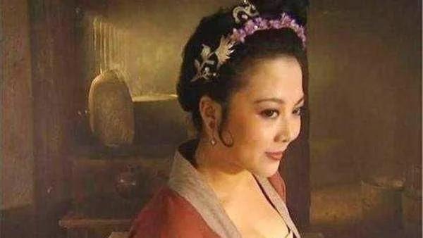 水浒传中为什么孙二娘对武松比对自己丈夫还好原因很简单