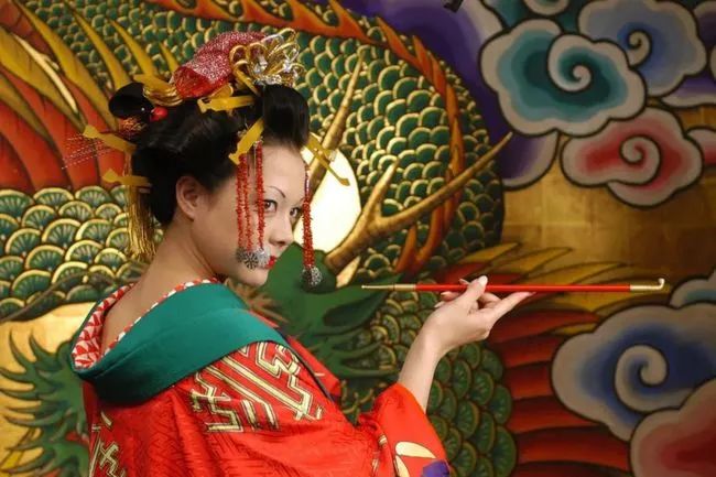 日本花魁简史：青楼出身、倾国倾城，有钱也不一定买到她的服务_手机搜狐网