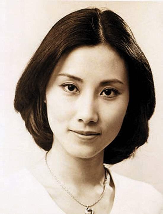 82岁女星去世!霍英东曾为她花上亿,还被汪明荃插足戴绿帽!