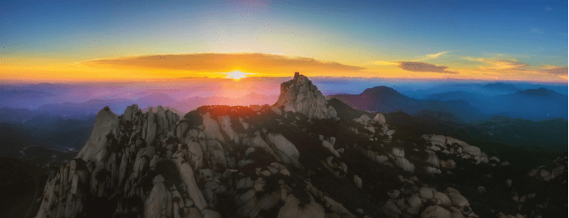 天柱山露营地，引流“国际水准”的房车旅行风