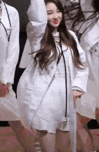 美女你这一舞,让人看的欲罢不能一看美女这架势就知道是练过的大哥你