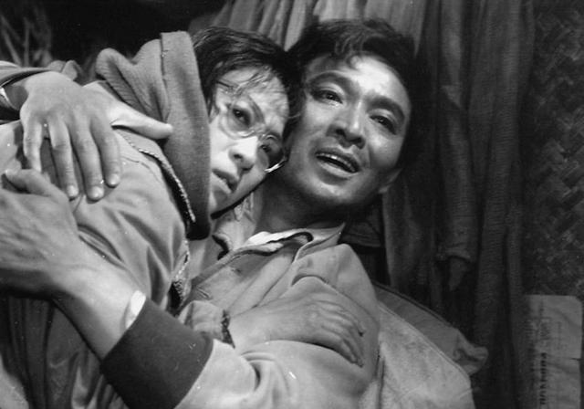 原创85岁石维坚:半生坎坷,父母跳江身亡,与夫人相濡以沫几十年