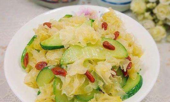 银耳怎么拌着吃好吃又简单 0bf134ab70e44ba7a5c7beb9b2372d38.jpeg