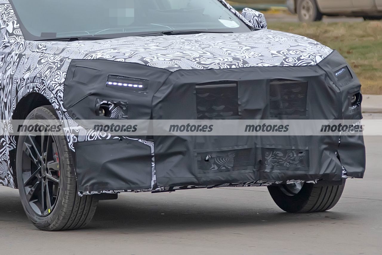 原装福特首款coupe SUV 2022福特蒙迪欧Evos间谍照片流出