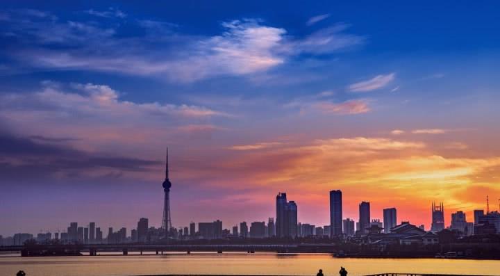 中心洛阳重工gdp_洛阳中信重工图片