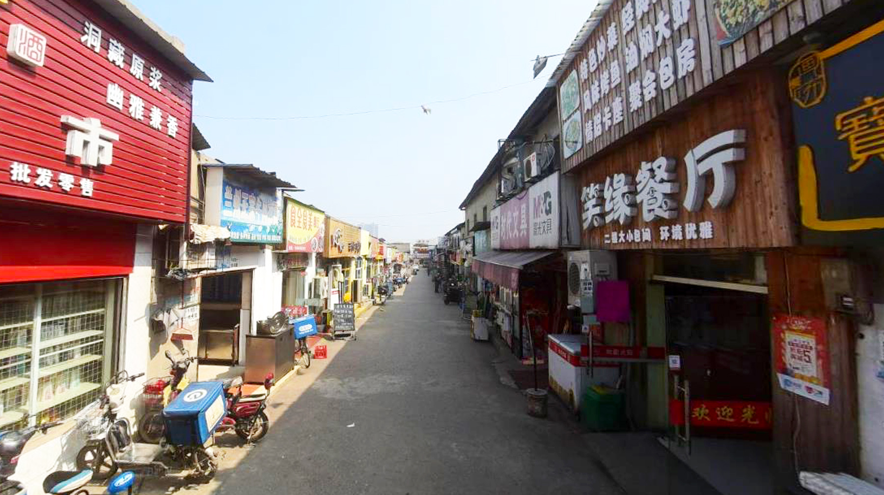 游览武汉城区最大高校后街：毗邻5A景点，百家店铺组成热闹商圈