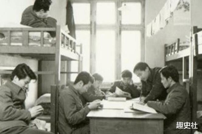 90年代的学生宿舍