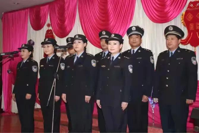 中国人民警察节 | 我们来年继续_警服