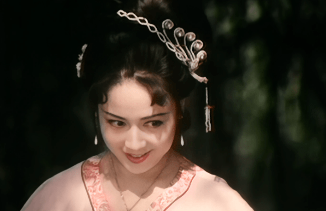 有意思的是,虽然这是一部40年前的老电影,但是时至今日,依然能够引人