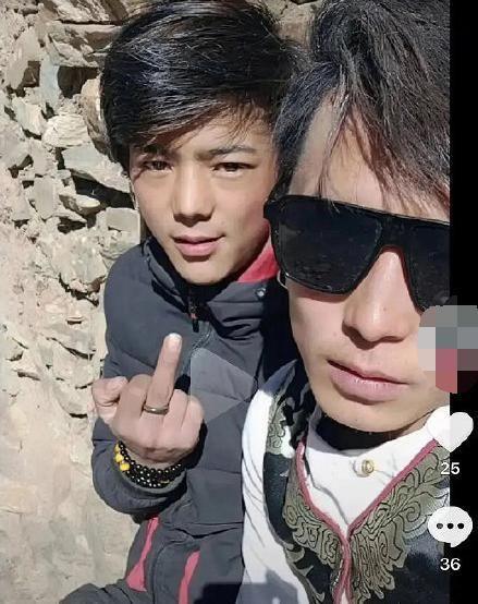 抽烟被央视批评后丁真方道歉，希望粉丝不要脱