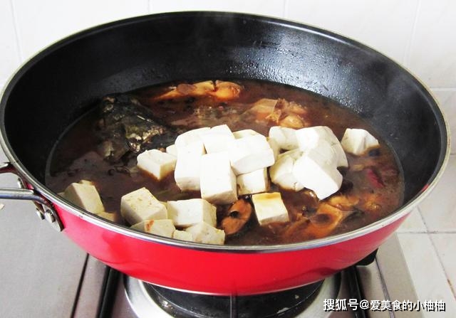 炖豆腐大锅菜的做法 2a44bbb45bfb4594bbb8b13a69d7ea1d.jpeg