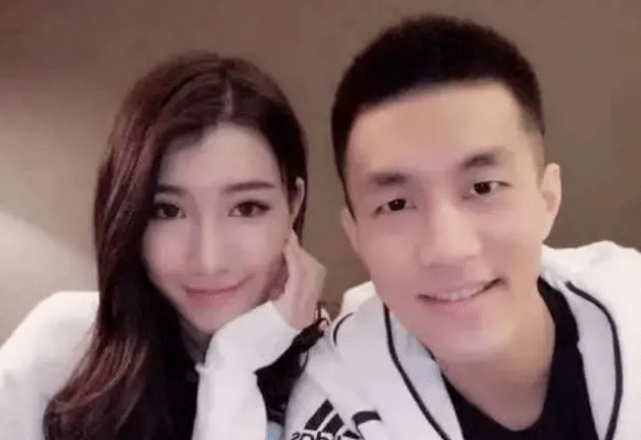 
中国男篮第一控卫郭艾伦 前女友晒照 身材颜值堪称完美‘太阳集团tyc’(图5)