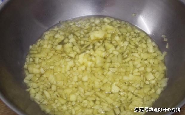 苹果酱怎么做最好吃 a6f68a1e785d4184bac228d862d8f36e.jpeg